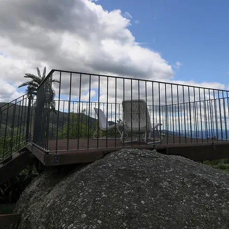 Casa Bom Jesus Das Mos *