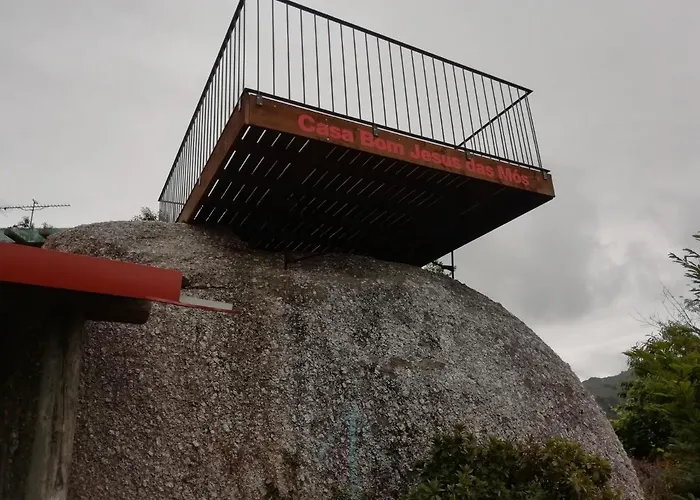 Casa Bom Jesus Das Mos *