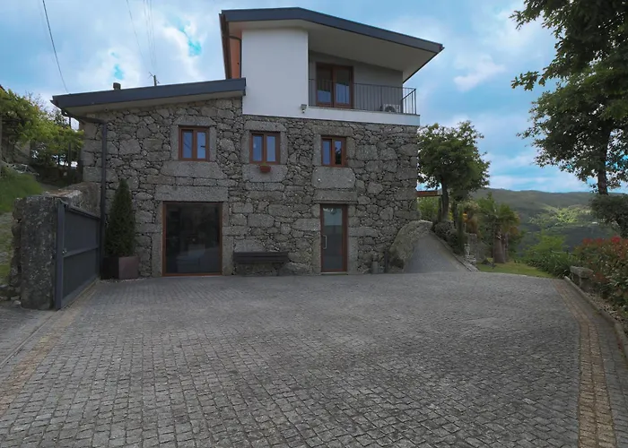 Casa Bom Jesus Das Mos *