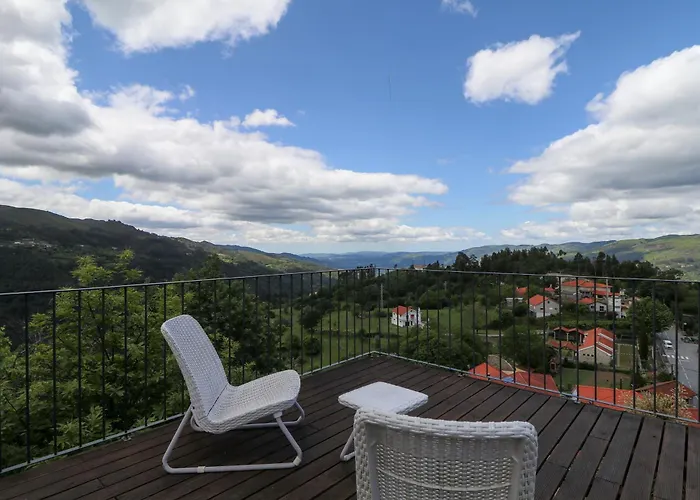 Casa Bom Jesus Das Mos *